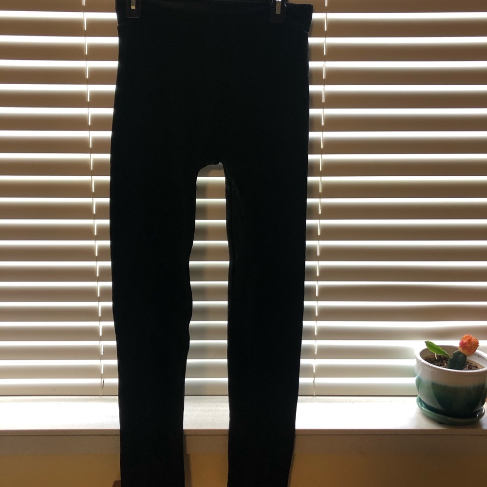 Black leggings